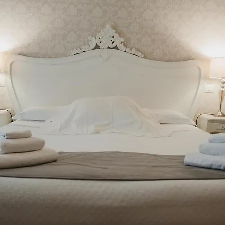 La Casa Di Alma Luxury Bed & Breakfast 2*